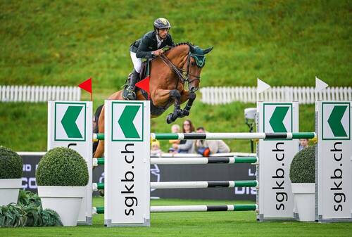 Yuri Mansur and Blitz van de Molenbrug Z win the first competition of the Youngster Tour