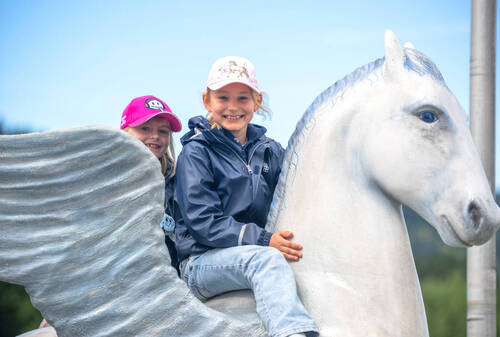950 children celebrate at the Kindernachmittag presented by Migros