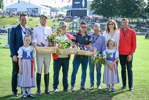 Weltcup-Sieger Martin Fuchs geehrt