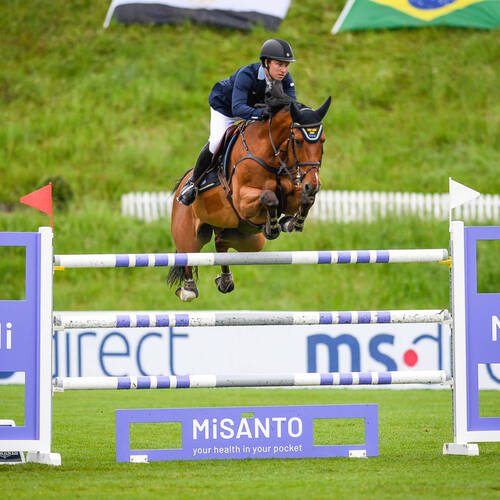 Douglas Lindelow & Casquo Blue