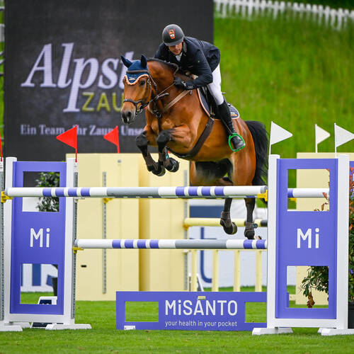 Marc Röthlisberger mit Carlchen